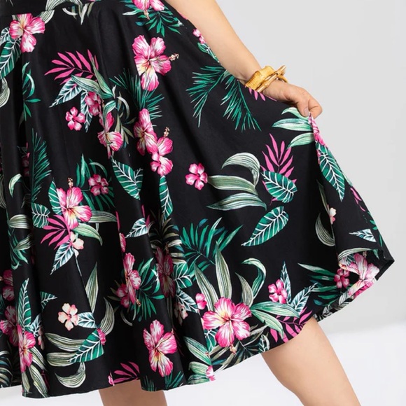 Hell Bunny Kalani 50’s Tropical Flower Pinup Swing Skirt 2X — fits 1X - Picture 11 of 15